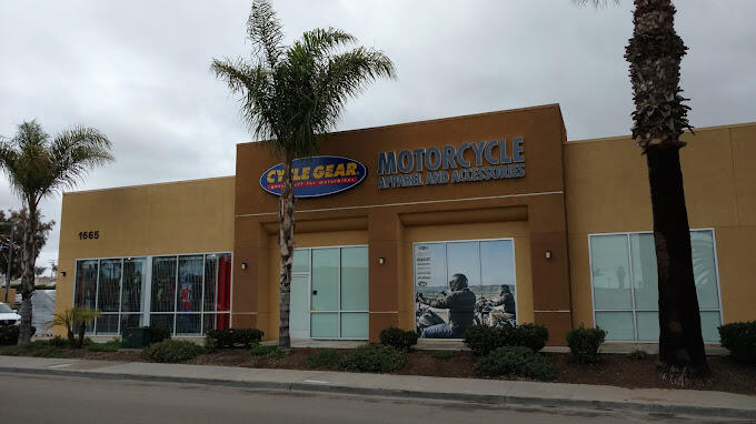 【THE NEW HOUSE】ダークグレー スウェットCHULA VISTA THE NEW HOUSE】ダークグレー スウェットCHULA VISTA - メルカリ